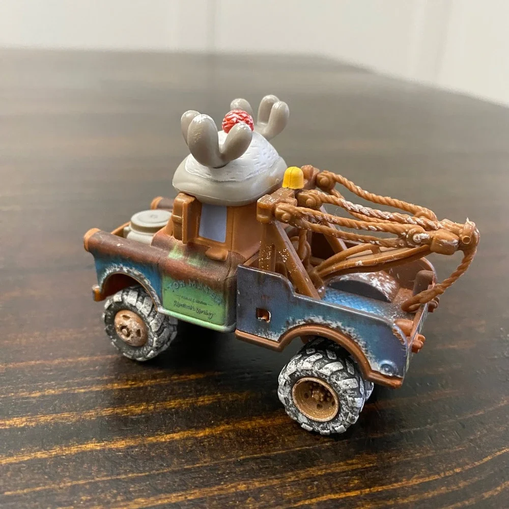 Disney Pixar Cars - REINDEER MATER SAVES CHRISTMAS (RUBBER TIRES) - 1:55 Diecast
